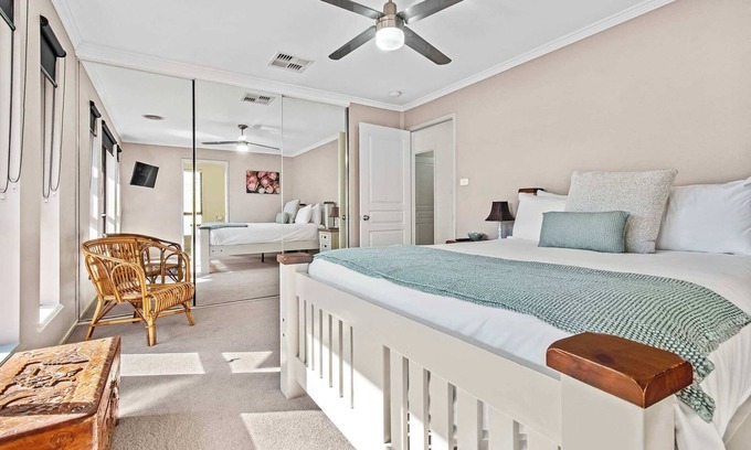 Wagga Wagga House | Galing Place - Close to CBD, Pet Friendly