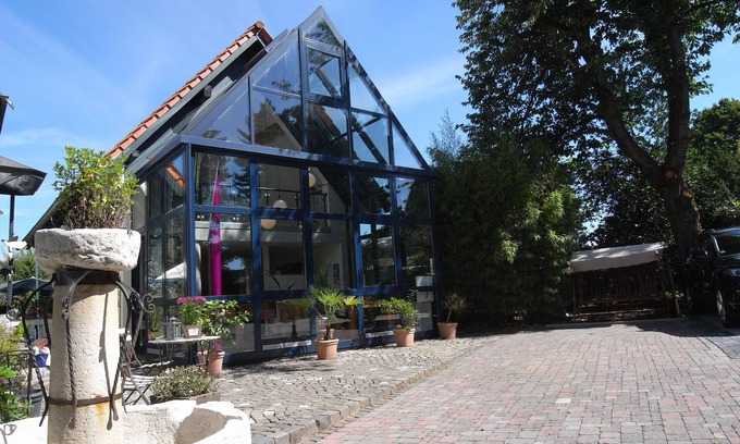 Eppendorf House | Gallery house with air conditioning approx. 132 sqm, up to 12 people, can be rented by the day