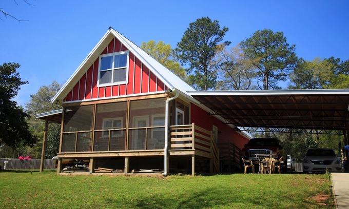 Andalusia House | Gantt Lake house Andalusia AL .