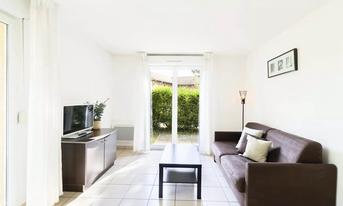Marcy-l'Etoile Apartment | Garden & City Lyon Residence - Marcy l'Etoile * - 2 rooms 4 people