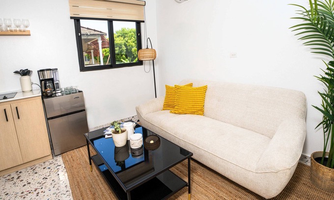 Cerro Gordo House | Garden of Eden Hotel Suite 4