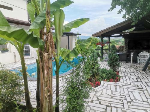 Tuzla Canton Apartment | Garden- pool apartman