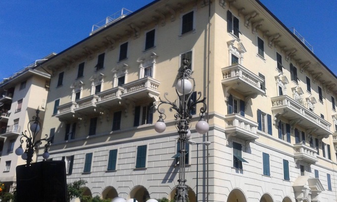 Chiavari Apartment | Garden residence central apartment opposite train station