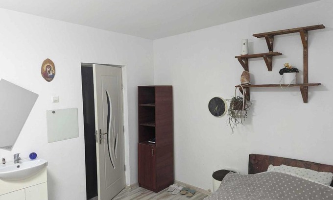 Tulcea House | Garsoniera in apartament liber