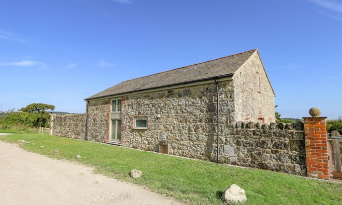 Newport House | Garstons Barn