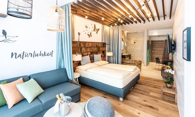 Loipersdorf bei Fuerstenfeld House | Gartenzimmer - ab 2 Nächte Inkl. Therme - Thermenhotel Vier Jahreszeiten