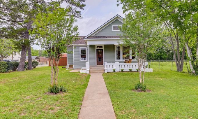 Bellville House | Gas Grill & Private Yard: Home in Bellville