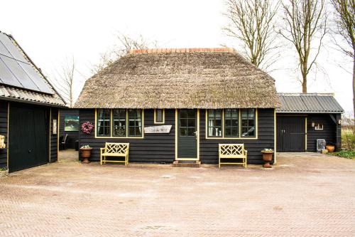 Eesveen House | Gastenverblijf De Weldadigheid