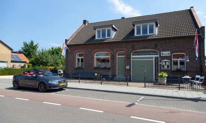 Maasbracht Hotel | Gastenverblijf 't Smedenhuys