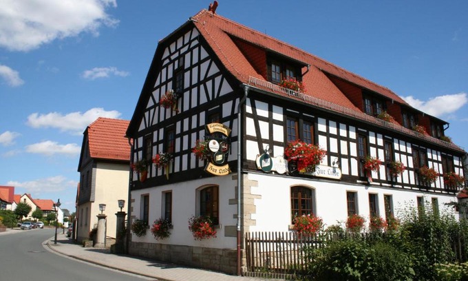 Hermsdorf Hotel | Gasthaus & Hotel Zur Linde