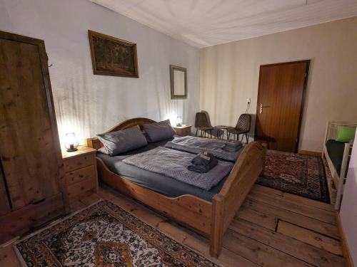 Uhlstadt - Kirchhasel Bed & Breakfast | Gasthaus "Zum Goldenen Roß"