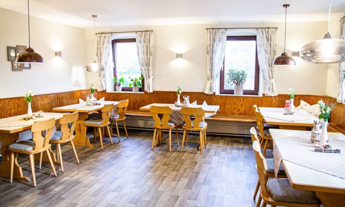 Seybothenreuth Hotel | Gasthof Ruckriegel