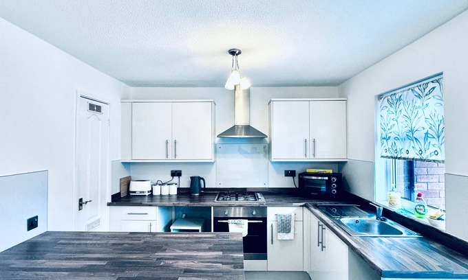 Newcastle-upon-Tyne House | Gateshead Gem - Modern 3 Bedroom House