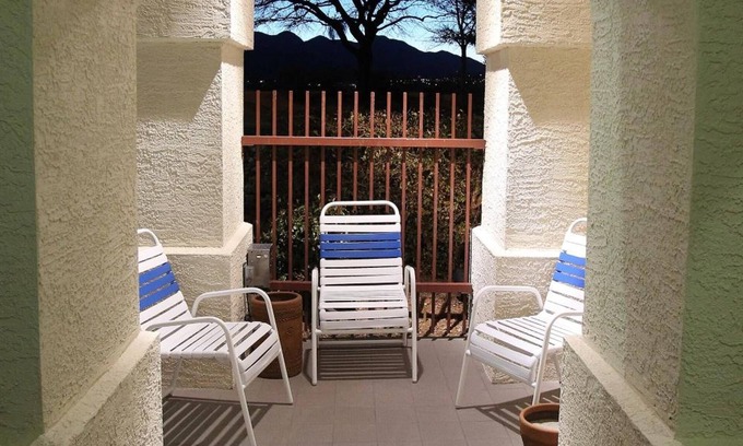 Sierra Vista Hotel | Gateway Studio Suites