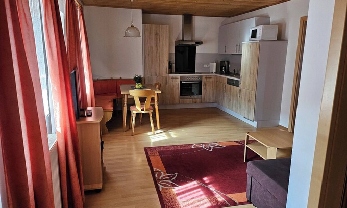 Ringelai Apartment | Gemütliche 3-Sterne-Ferienwohnung mit Terrasse, Sauna und Streichelzoo