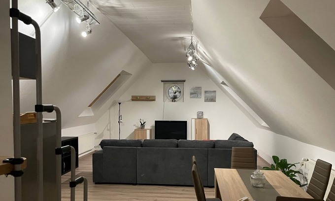 Sudlohn Apartment | Gemütliche-ferienwohnung im Spitzboden mit Besonderem Flair in Ruhigem Umfeld