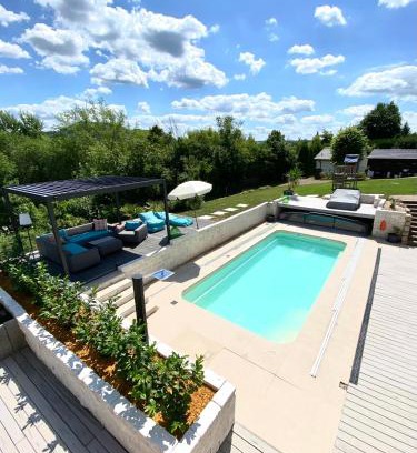 Kahla Apartment | Gemütliche Ferienwohnung mit Pool bei Jena