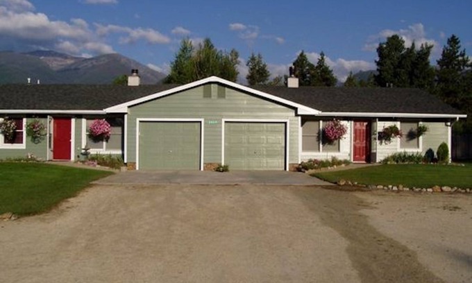Stevensville Condo | Gem House on Riverfront: