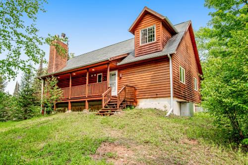Presque Isle House | Gemstone Getaway