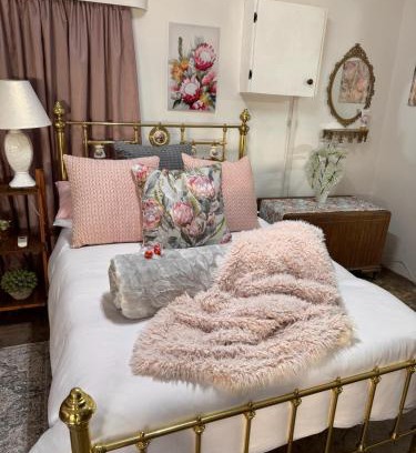 Britstown Apartment | Gentle Snooze Inn