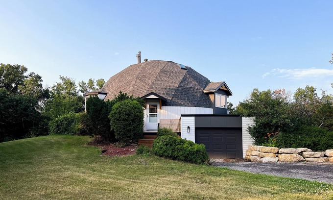 Parkdale House | Geodesic Dome with Hot tub in St Andrews