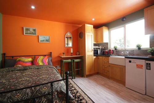 Errill House | Georgias Gate Studio Cottage - Sleeps 4 & Pets Ok