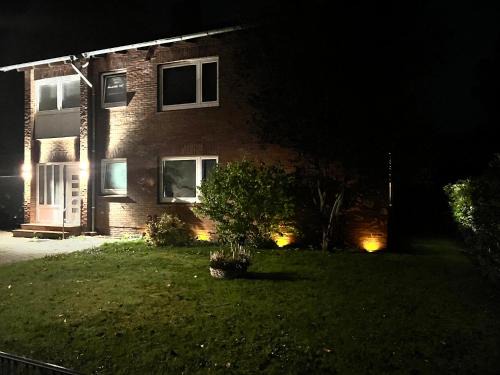Rastede Apartment | Geräumige Gästewohnung Andi im Herzen von Rastede - Küche - WLAN - Stellplatz