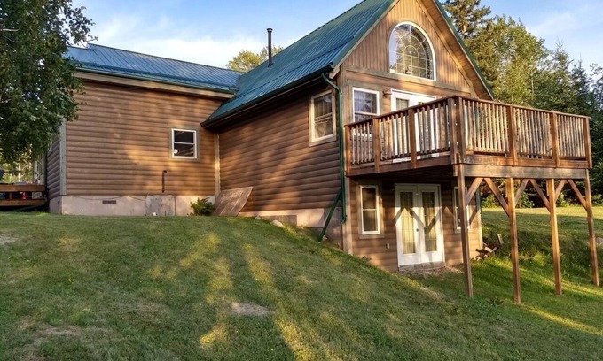 Vermilion Bay Cabin | Getaway/Fishing Cabin on Famous Eagle Lake