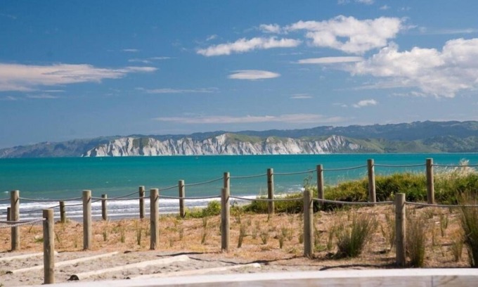 Gisborne Apartment | Gisborne City Beach Apartment - Pet Friendly
