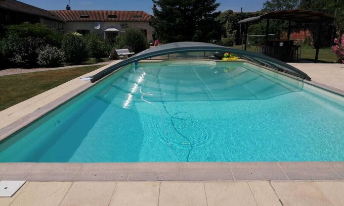 Saint-Justin Cottage | Gite 2 Logis Gascons is set in the pretty Gers countryside close to Marciac