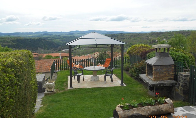 Le Monastier-sur-Gazeille House | Gite 3 * ground floor between mezenc and loire-sauvage, Le Monastier, south of auvergne