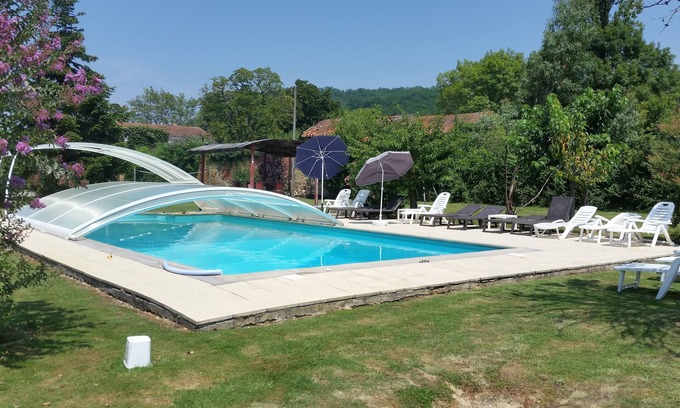 Saint-Justin Cottage | Gite 4 is a 3 bedroom Gite set in a pretty garden with a shared Swimming Pool