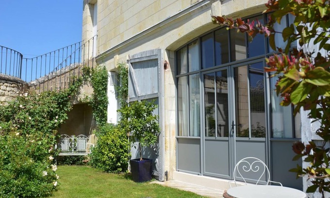 Beaumont-en-Veron Cottage | Gite Appartement Le Bonheur de Ronsard