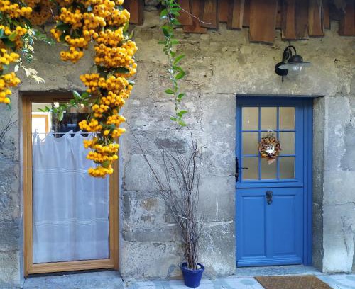 Saint-Jeoire-Prieure House | Gite Arthur et Germaine Maisonnette à la campagne avec un grand jardin