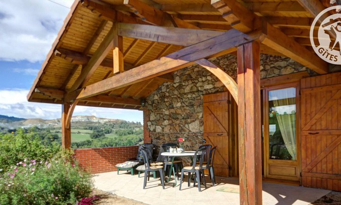 Vals d'Aix et Isable House | Gite Bully (Loire), 1 bedroom, 4 persons