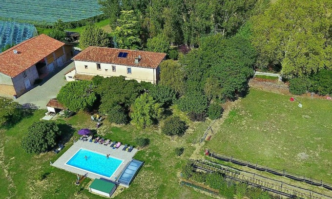 Castelsarrasin Cottage | Gite Castelsarrasin, 3 bedrooms, 8 persons