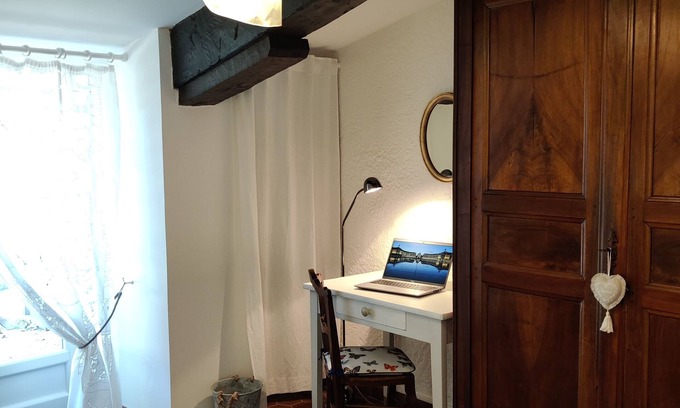 Camblanes-et-Meynac Apartment | Gite chateau Ysard