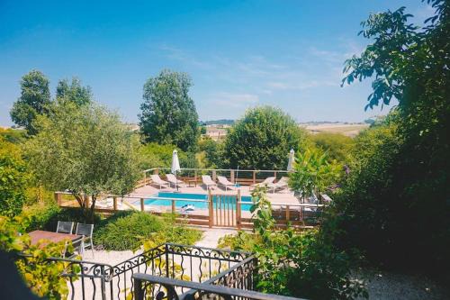 Ronsenac House | Gite Chez Grigri pour max 11 pers avec piscine chauffée et jardin