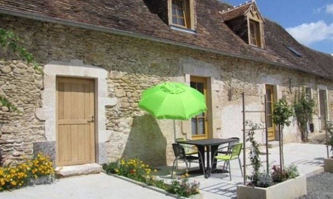 Crannes-en-Champagne Cottage | Gite Crannes-en-Champagne, 2 bedrooms, 5 persons
