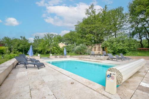 Cladech House | Gite Deodatus avec piscine