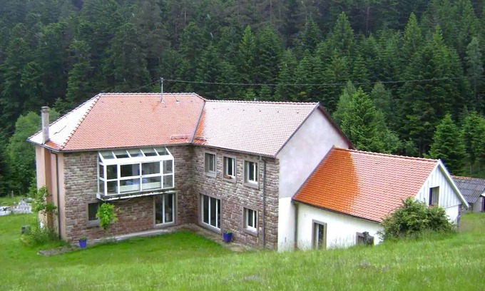Wangenbourg-Engenthal Cottage | Gîte Gretel, in a green setting by a stream