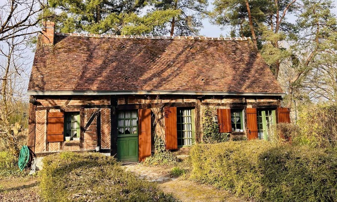 Nevoy Cottage | Gite in the Giennoise countryside