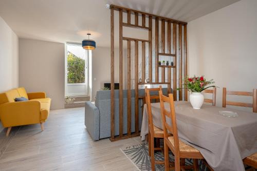 Les Abrets en Dauphine Apartment | Gite La Maison Du Soyeux Ga