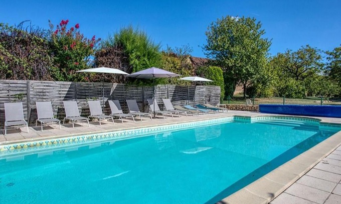 Sainte-Mondane Apartment | Gite Les Milandes