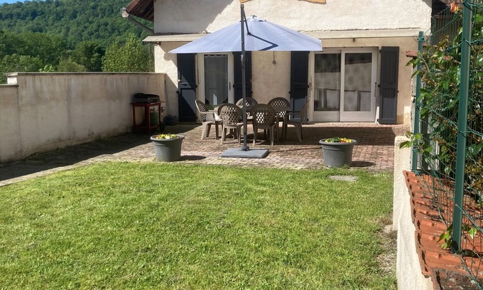 Sault-Brenaz Cottage | Gîte near the Viarhôna, 20 mn from the Plaine de l'Ain