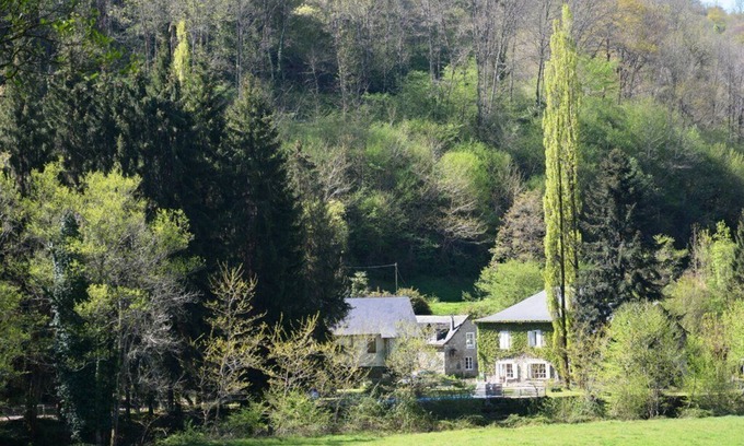 Aleu House | Gite on the edge of the Arac in a green setting with swimming pool