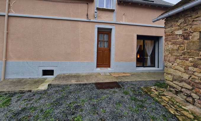Orsennes House | Gite Orsennes, 3 bedrooms, 6 persons
