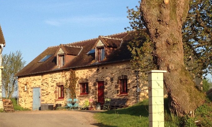 Saint-Georges-le-Gaultier Cottage | Gite rural in the heart of the alpes mancelles, 3 stars parc regional normandie maine
