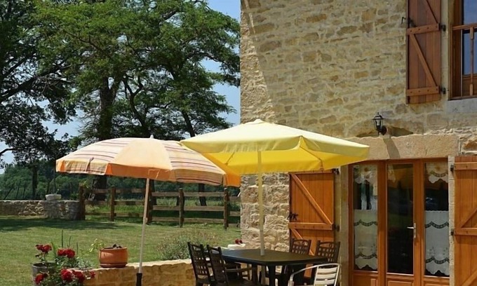Villeneuve d'Aveyron House | Gite Villeneuve, 2 bedrooms, 4 persons