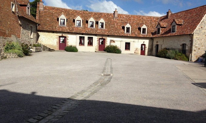 Tingry House | Gîte with covered swimming pool on the Opal Coast